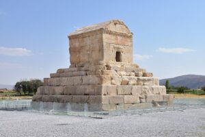 ضريح كورش الكبير