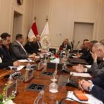 في إطار الاجتماعات الدورية بالسادة أعضاء مجلسي النواب والشيوخ وزير العدل يلتقي عدداً منهم