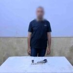 ضبط موظف بأسيوط بعد إطلاقه عيارًا ناريًا تجاه كلب ضال.. واتخاذ الإجراءات القانونية