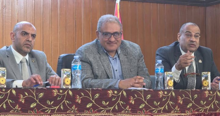 رئيس حي السلام أول يوجه بتحسين مستوى الأداء والارتقاء بالخدمات المقدمة للمواطنين.