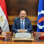 محافظ السويس يوجه بإطلاق قافلة طبية وتعليمية كبرى لخدمة المواطنين