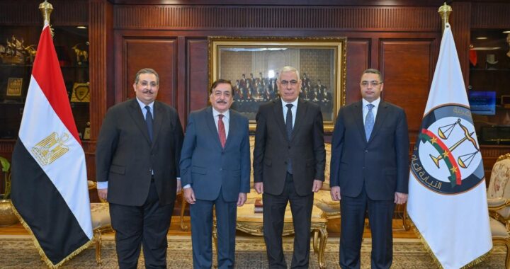 النائب العام يستقبل رئيس محكمة استئناف أسيوط لبحث تعزيز التعاون القضائي