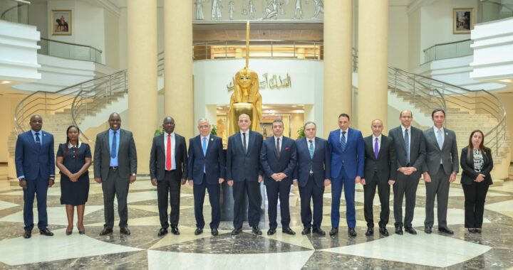 النائب العام يستقبل نظيره الكيني لبحث تعزيز التعاون القضائي بين البلدين