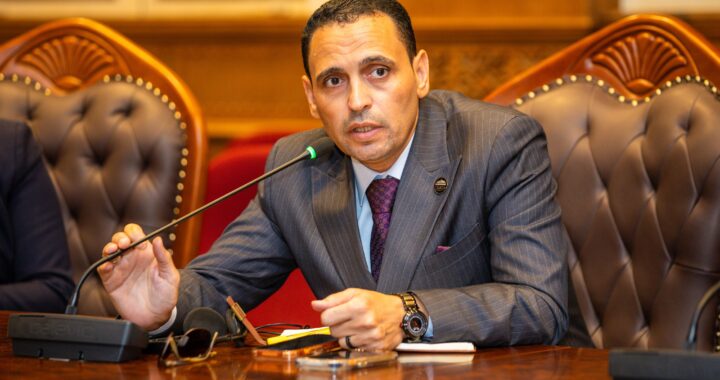 بعدما سجلت تحويلاتهم رقمًا قياسيًا تاريخيًا إسلام التلواني يحيي المصريين بالخارج: 47.3 مليار دولار شهادة وطنية.. وأنتم سند حقيقي للوطن