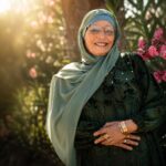 من قلب الشرقية.. الحاجة نبيلة تطرح “شجرة توت” بمزيج موسيقي شرقي غربي
