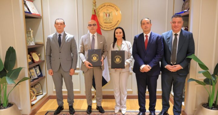 وزيرة التضامن ورئيس جامعة عين شمس يوقعان بروتوكول تعاون لتدشين الدبلوم المهني للإرشاد والدعم النفسي للأطفال والمراهقين