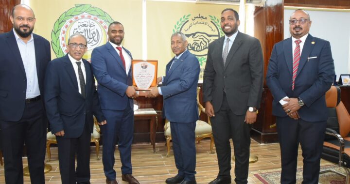 الجهاز العربي للتسويق يكرّم السفير الفريق أول ركن عماد الدين مصطفى عدوي بمناسبة انتهاء فترة خدمته سفيرًا للسودان لدى مصر