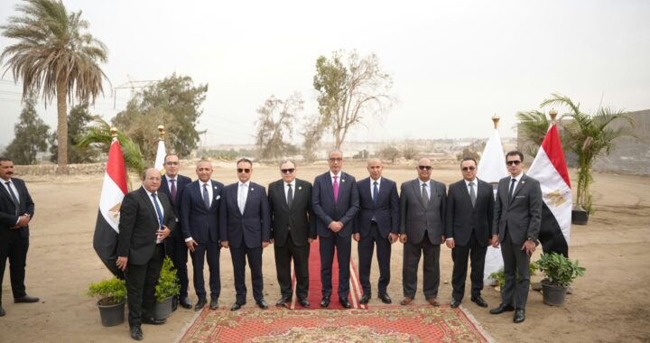 النيابة العامة تُخلي ساحة التحفظ على المركبات بالمنطقة الصناعية بأبورواش وتسترد أرضًا  قيمتها  مليارين ومائة مليون جنيه 