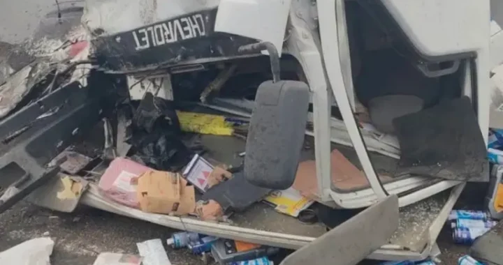 رئيس الوزراء يتابع تداعيات حادث تصادم سيارة ميكروباص وأخرى نقل ثقيل على الطريق الأوسطي